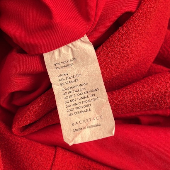 Backstage red cold shoulder blouse L - Picture 12 of 12